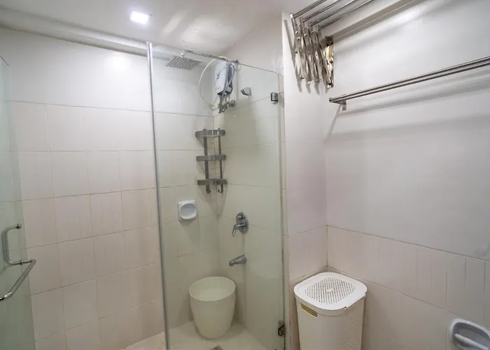 Cozy & Minimalist 2br At Flair Towers Apartamento